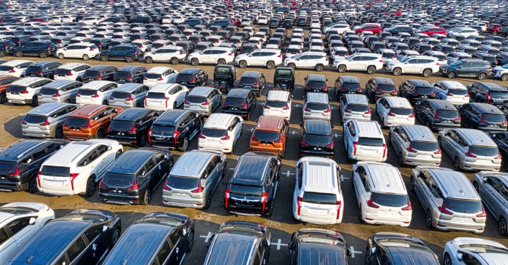 Large vehicle storage lot requiring comprehensive camera coverage